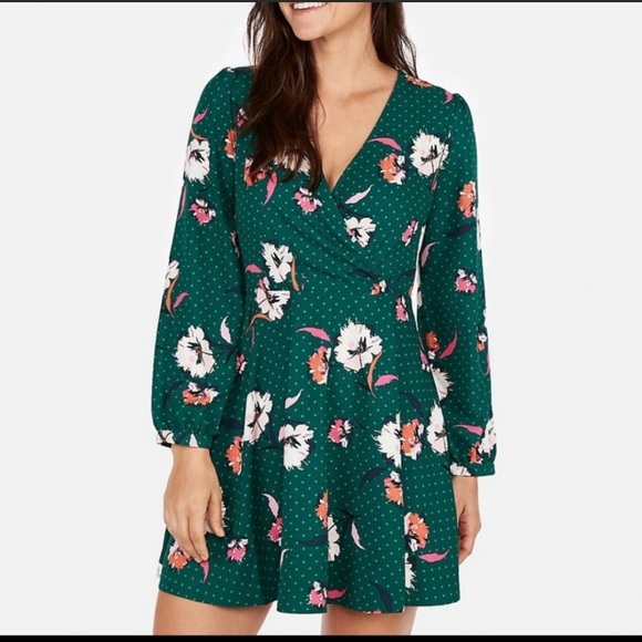 Floral Express Dress - Picture 3 of 6